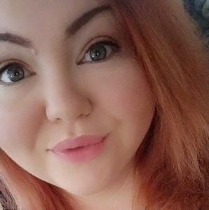 Meet your Posher, Karrie rae